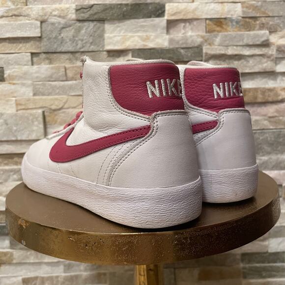 Nike Blazer Mid '77 Vintage W 11.5 M 9.5 | White & Noble Red Pink, Retro Leather - Picture 6 of 9
